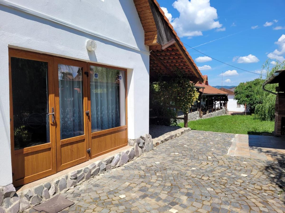 Vila Sura Razoare ซิวิโชอารา ภายนอก รูปภาพ