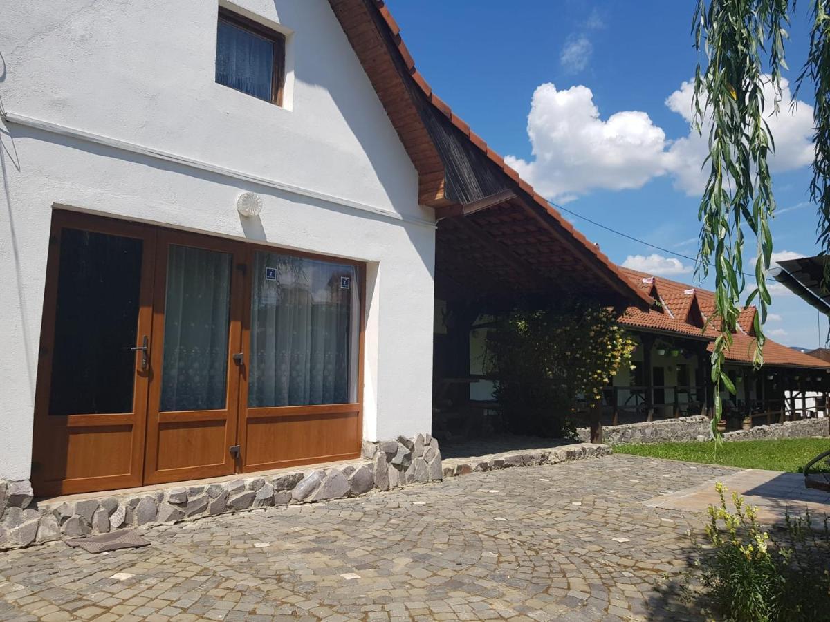Vila Sura Razoare ซิวิโชอารา ภายนอก รูปภาพ